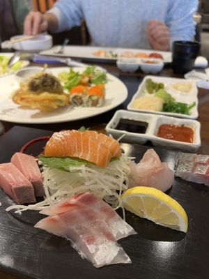 Bada Story, Fort Lee by null