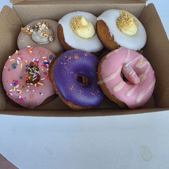 Mikiko Mochi Donuts - Donuts Near Me - Portland, Oregon Mikiko Mochi Donuts - Donuts Near Me - Portland, Oregon