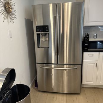 Eb’s Cleaning Services - Airbnb fridge - Home Cleaning Near Me Eb’s Cleaning Services - Airbnb fridge - Home Cleaning Near Me