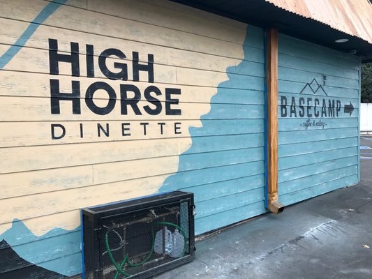 Basecamp Dinette by null