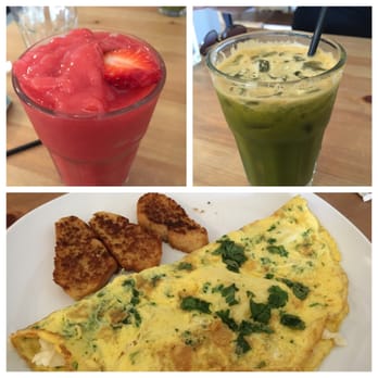Panakeia - Fresa (strawberry), green "booster" drink, and herb omelette - Juice Bars & Smoothies Near Me - Vega Baja, Puerto Rico