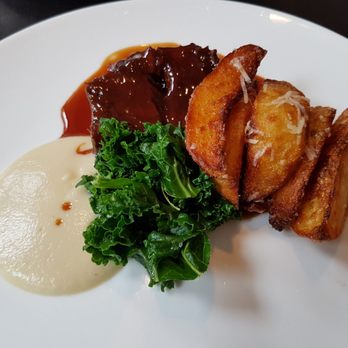 Hispi - Featherblade with truffle parmesan chips - Bistros Near Me - Manchester, XGM