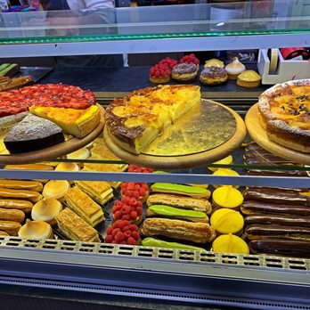 Les Caprices de Charlotte - Pastry heaven!  je t'aime, Baby! - Bakeries Near Me - Paris, 75