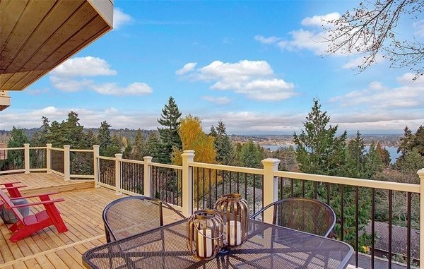 Deck Addition - Adding a new deck extends you living space and adds value to your home. Heck Painting and Construction can build a new deck, or repair and stain your existing deck. Deck Addition - Adding a new deck extends you living space and adds value to your home. Heck Painting and Construction can build a new deck, or repair and stain your existing deck.