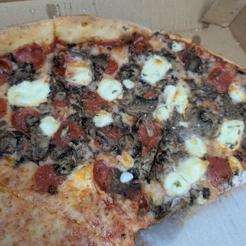 Brooklyn's Finest Pizza - Pepperoni, mushroom, & cream cheese - Pizza Near Me - Denver, Colorado Brooklyn's Finest Pizza - Pepperoni, mushroom, & cream cheese - Pizza Near Me - Denver, Colorado