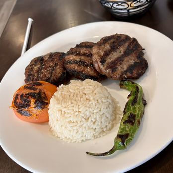 Sara's Mediterrean Grill - Mediterranean Near Me - Wappingers Falls, New York