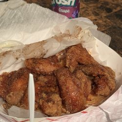 Honey's Chicken & Catering - 6 Wing Dinner