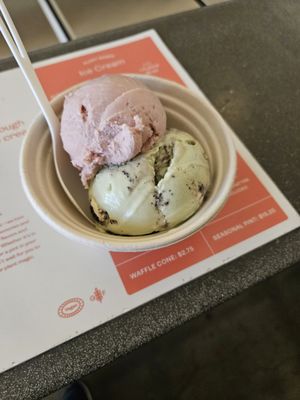 Frankie & Jo's Ballard by null