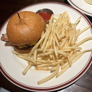 Mike's American - Bacon Cheeseburger - American Near Me - Springfield, Virginia
