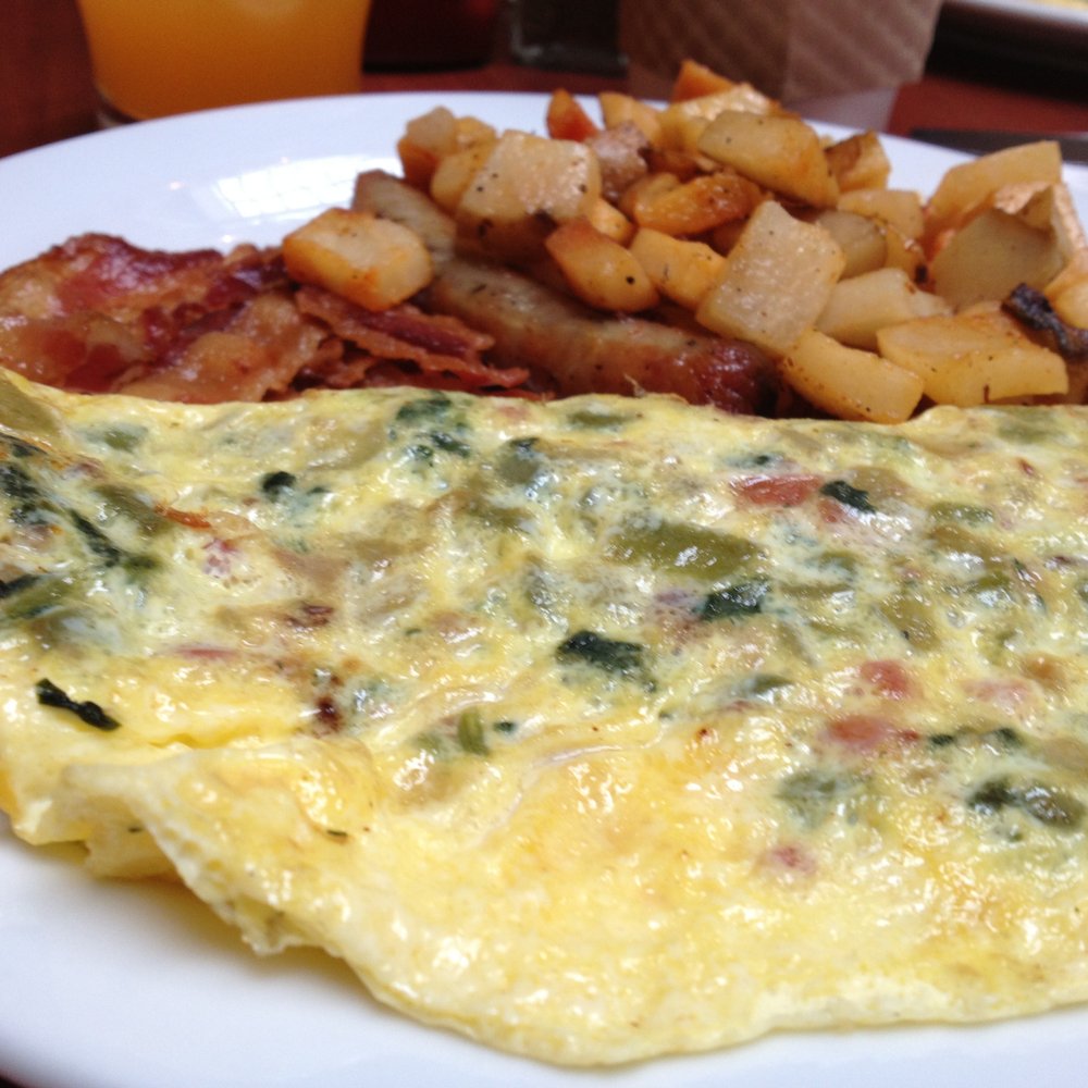 Atrium Grill & Bar - Western Omelette with Taters - Sports Bars Near Me - Richmond, Virginia