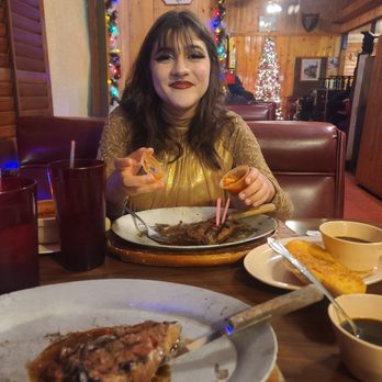 Chris' & Pitt's - Top sirloin steak special very good - Barbeque Near Me - Downey, California