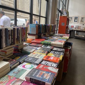 The Powerhouse Arena - Bookstores Near Me - Brooklyn, New York The Powerhouse Arena - Bookstores Near Me - Brooklyn, New York