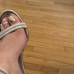Metallic pink shellac for toes!!