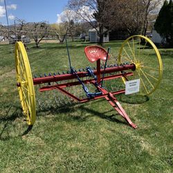 Benson’s Farm - One horse hay rake!!