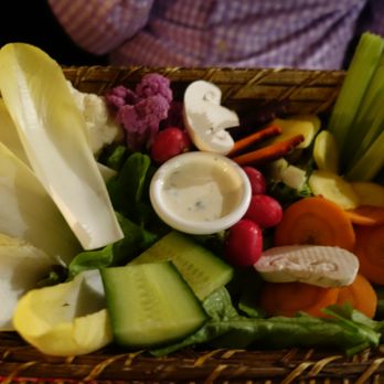 Chez Les Ploucs - Panier de legumes - French Southwest Near Me - Bordeaux, 33