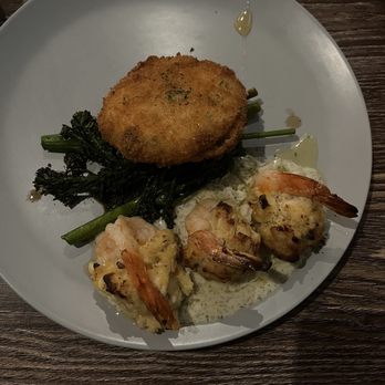 Peasant Village Restaurant - Crab cake and shrimp - New American Near Me - San Angelo, Texas Peasant Village Restaurant - Crab cake and shrimp - New American Near Me - San Angelo, Texas