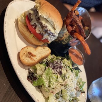 Say Cheese! Restaurant & Cheese - Say Cheeseburger & Sweet Potato Fries delicious - New American Near Me - West Reading, Pennsylvania