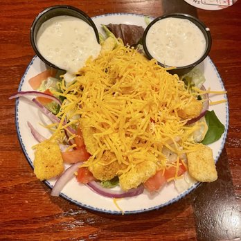 Red Lobster - House Side Salad was fresh and delicious - Seafood Near Me - Tifton, Georgia Red Lobster - House Side Salad was fresh and delicious - Seafood Near Me - Tifton, Georgia