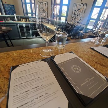 Robert Hall Winery - Wine Tasting Room Near Me - Paso Robles, California