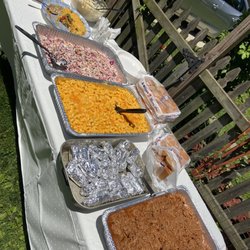 Danny Boyz BBQ - The Cole slaw, mac n cheese, pulled pork and buns are from Danny Boyz.