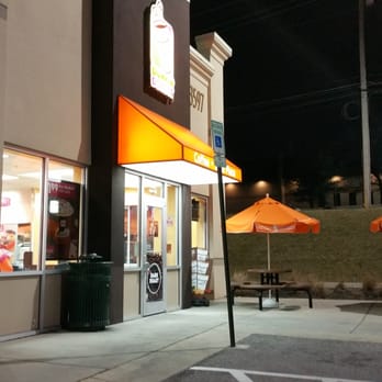Dunkin' - Outdoor seating - Donuts Near Me - Lansdowne, Maryland Dunkin' - Outdoor seating - Donuts Near Me - Lansdowne, Maryland