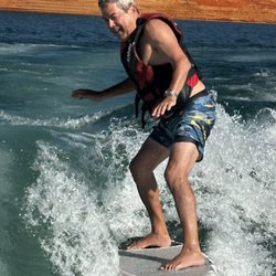 Shasta Lakeshore Retreat - Lake was spectacular for water fun!!