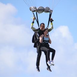 Phenomenal experience for first-time skydivers! Phenomenal experience for first-time skydivers!