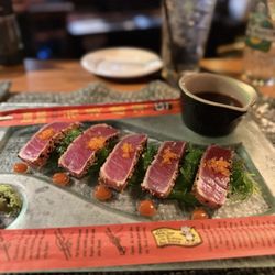 Stone Bar Inn - Crusted tuna App, Excellent.