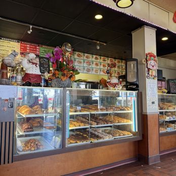 Uncle Benny's Donut and Bagel - Inside - Donuts Near Me - San Francisco, California Uncle Benny's Donut and Bagel - Inside - Donuts Near Me - San Francisco, California