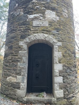 Retreat Tower by null