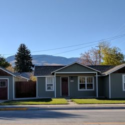 Moose Alley Lodging
