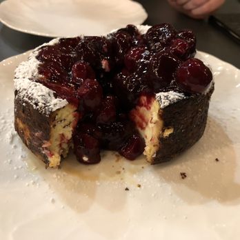 Alobar Yorkville - Cheesecake. Built. - Bars Near Me - Toronto, Ontario