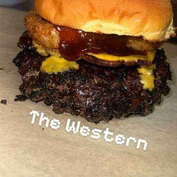 B&B burgerhouse - Food Trucks Near Me - Eugene, Oregon