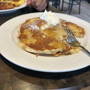 Maple Bacon Restaurant - Pineapple Upside Down Pancakes - American Near Me - Plano, Texas