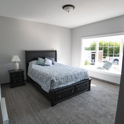 Maple Ridge Manor