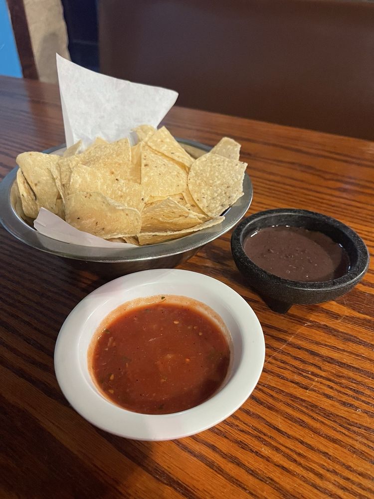 Tio Carlos Mexican latin Bar & Grill