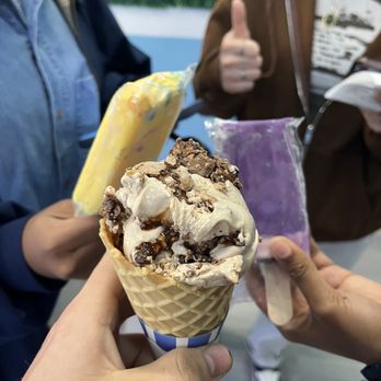 La Michoacana Moderna - ferrero rocher ice cream - Ice Cream & Frozen Yogurt Near Me - Glenview, Illinois