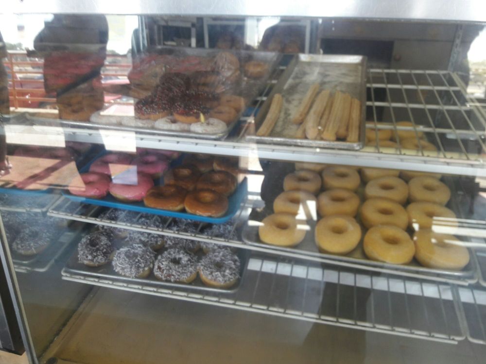 SUPREME BAKERY Updated October 2024 8111 Diana Dr, El Paso, Texas