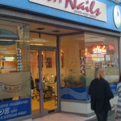 Usa Nails
