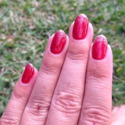 Lynn Nails & Spa - Fun glittery nails for New Years!