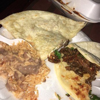 Tortilleria La Reyna - Mexican Near Me - Lompoc, California