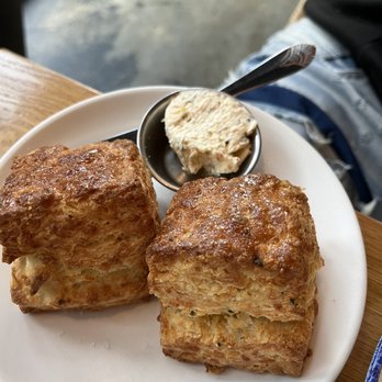 Yellowbelly - Cheddar biscuits - New American Near Me - St. Louis, Missouri Yellowbelly - Cheddar biscuits - New American Near Me - St. Louis, Missouri