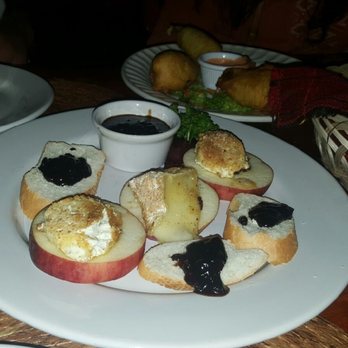 Misiones De Kino - THE BEST APPETIZER: Goat Cheese and Apples with this tasty jelly sauce. - Mexican Near Me - Los Cabos, BCS Misiones De Kino - THE BEST APPETIZER: Goat Cheese and Apples with this tasty jelly sauce. - Mexican Near Me - Los Cabos, BCS