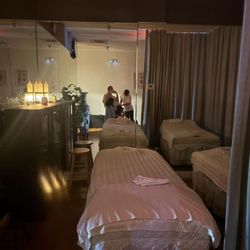 Barefoot Massage and Spa