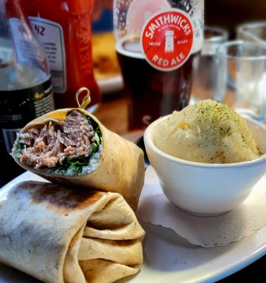 Mary O'Neill's Irish Pub by null