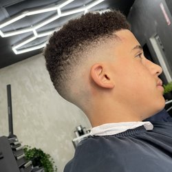 Exclusif Cuts