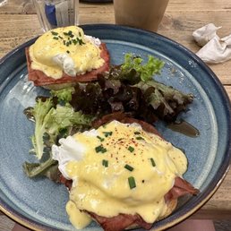 Eggs Benedict Eggs Benedict