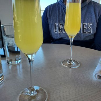 CIMAS - Pineapple Mimosa & Orange Mimosa - Latin American Near Me - Memphis, Tennessee