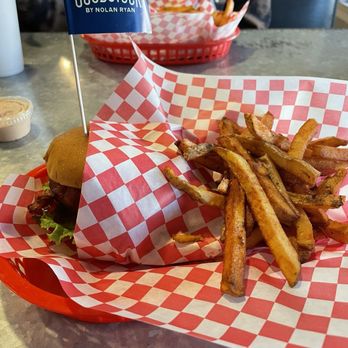 Tommy's Hamburgers - Burgers Near Me - Fort Worth, Texas
