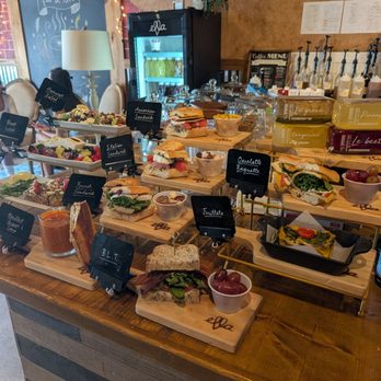 Ella Cafe - Food - Cafes Near Me - Coral Springs, Florida